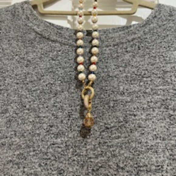 Almost New Saule Multi-Colored Pendant Necklace w/Czech Glass Beads & Dustbag - Picture 6 of 7